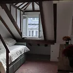 Very Beautiful Independant Appartment In An Historical District Of Paris